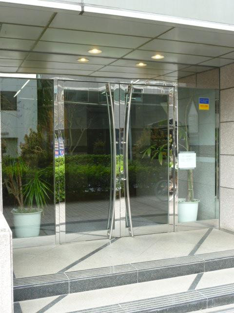 松尾ビルエントランス①