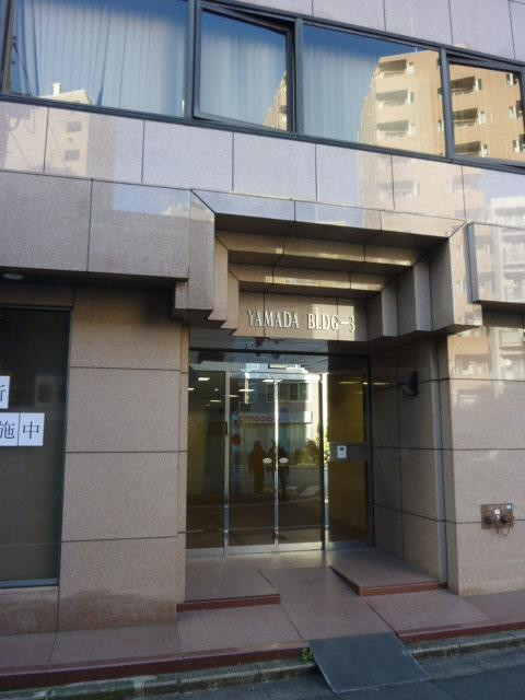 エントランス①
