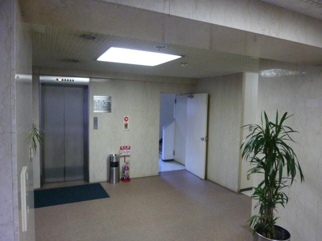 富田ビルホール①