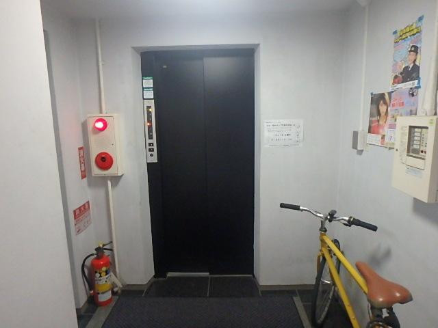 新宿中興ビルホール②