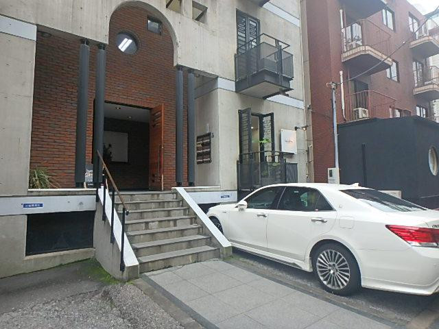 新宿中興ビルエントランス①