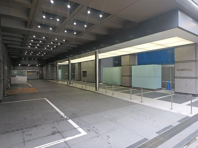 ＫＤＸ飯田橋ビルエントランス①
