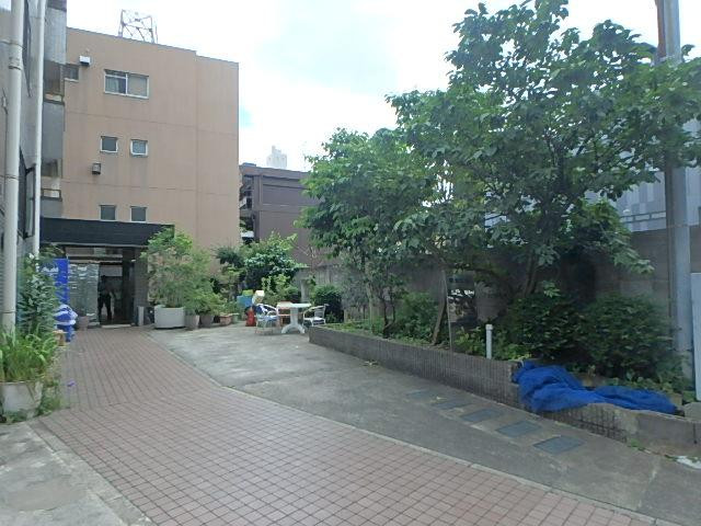 彰文ビルエントランス③