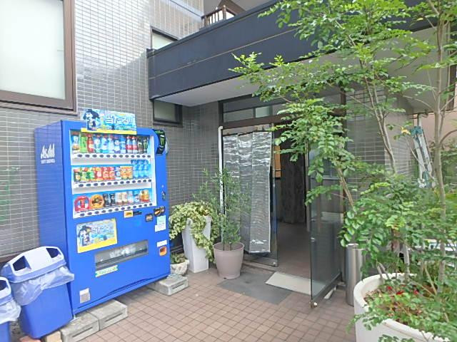 彰文ビルエントランス②
