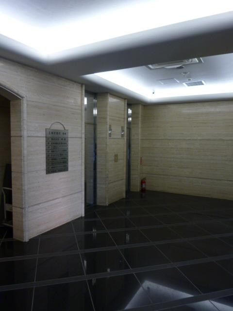ホール①