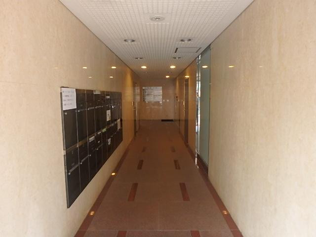 ホール①