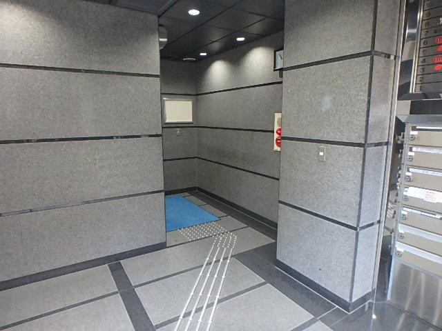 ホール①