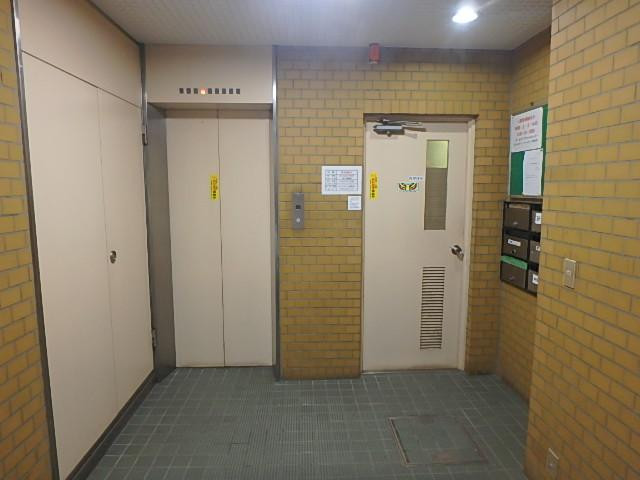 恒栄ビルホール①