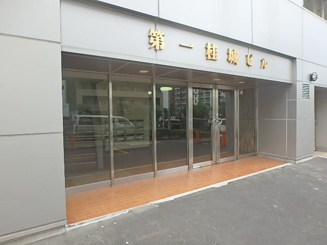 第１桂城ビルエントランス①