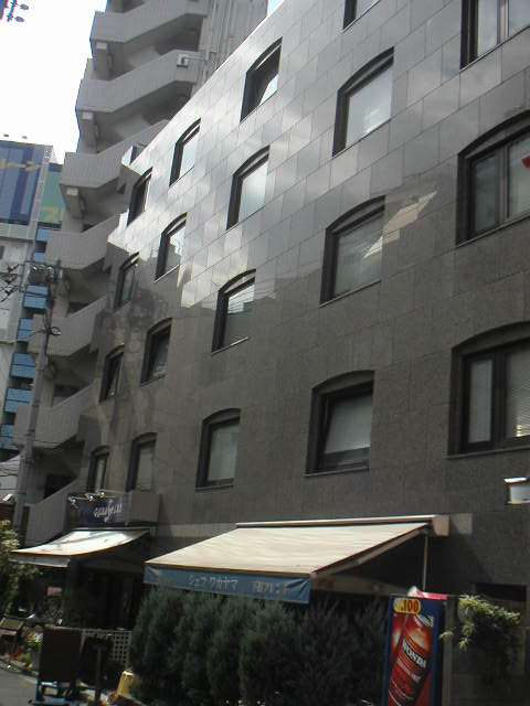 サンエスビル外観②