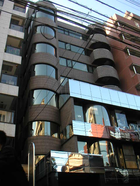 安念ビル外観②