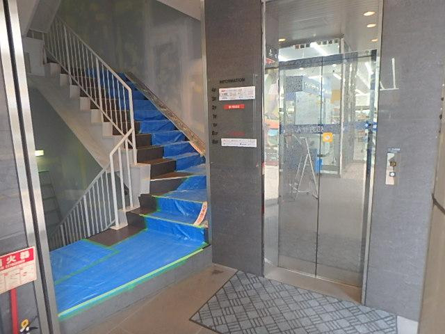 ホール②