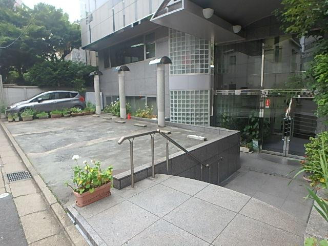 キクチビルエントランス②