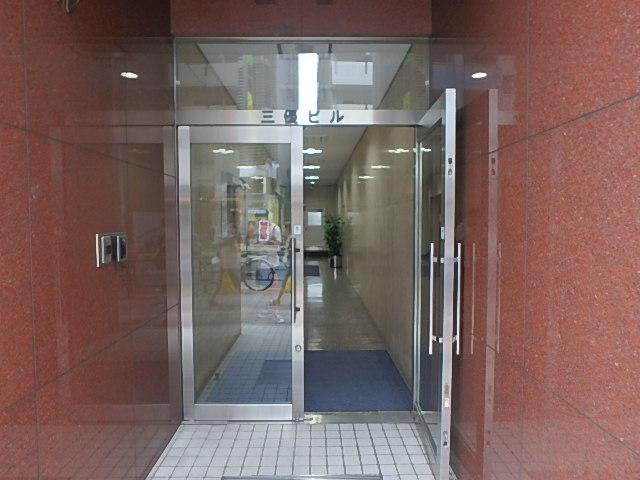 エントランス①