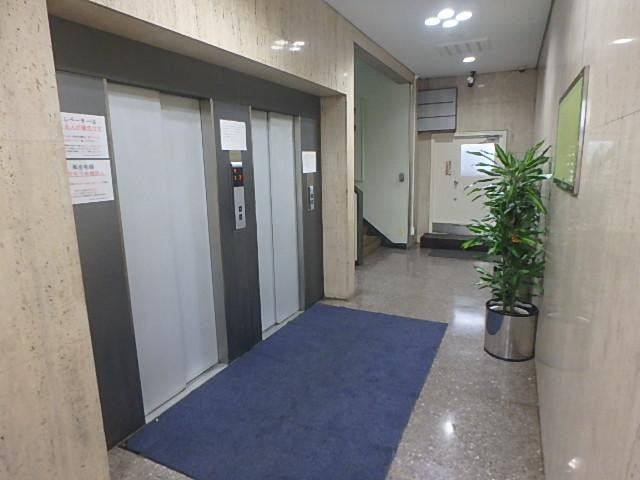 ホール①