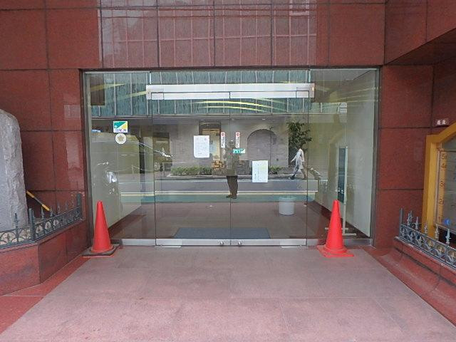 廣池ビルディングエントランス①