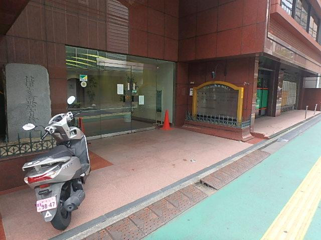 廣池ビルディングエントランス②