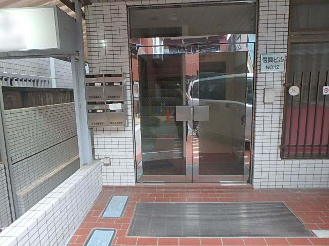 第１２信興ビルエントランス①