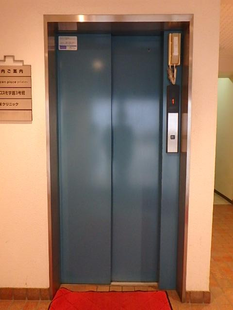 ホール②