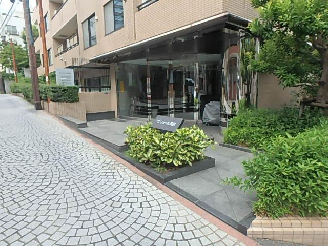 コンフォール四谷エントランス①