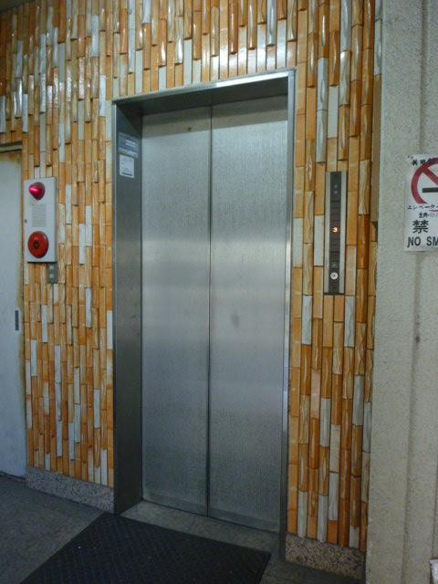 グローサ・ユー・新宿ホール①