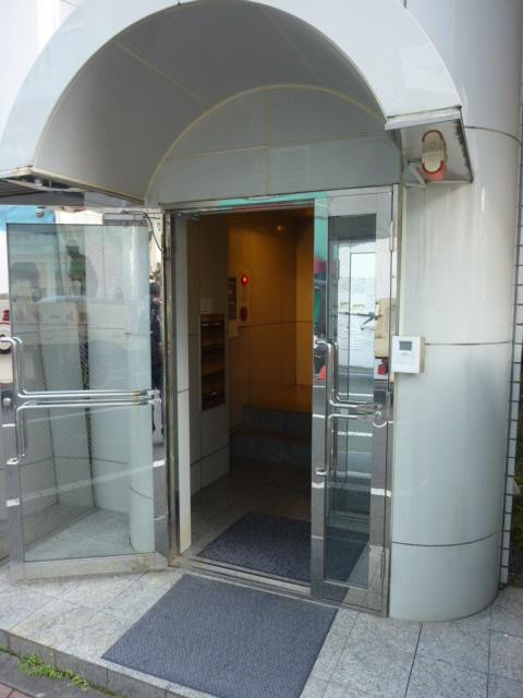 イマス山吹町ビルエントランス①