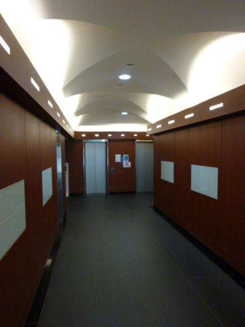 ホール①