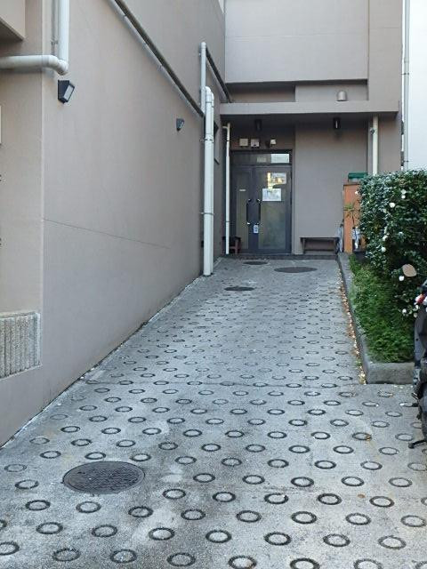 ＵＵＲ四谷三丁目ビルエントランス③