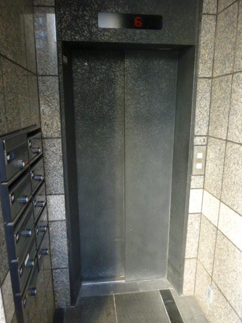 四谷ＳＲビルエントランス②