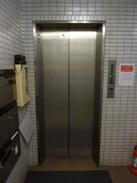 ＮＯＶＥＬ　ＷＯＲＫ　新宿御苑エントランス①