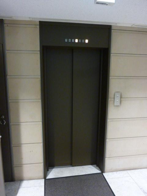 ホール③