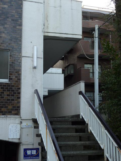 四谷ハイコーポエントランス①