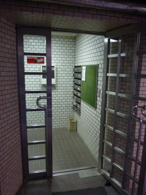 イヌイハイム市谷エントランス①