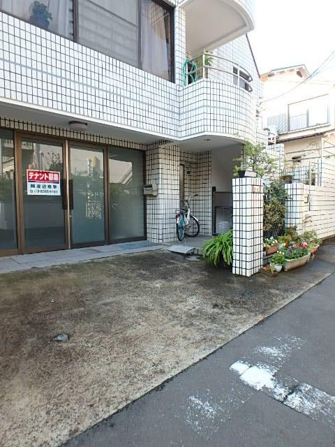 多田ビルエントランス①
