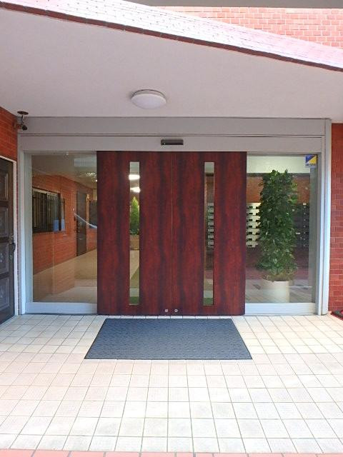 ローヤル若葉ビルホール①