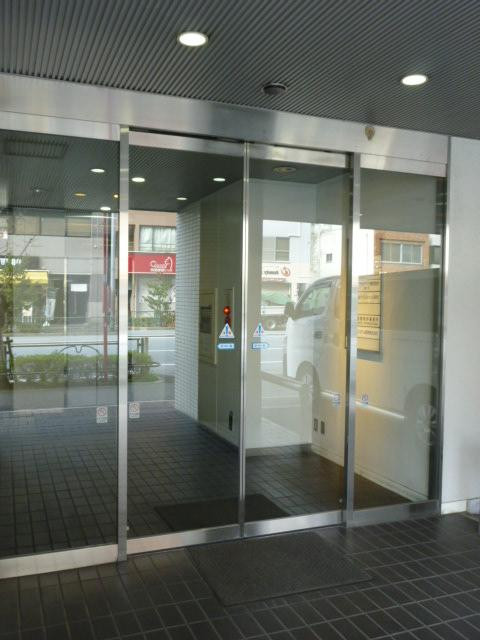 エントランス①