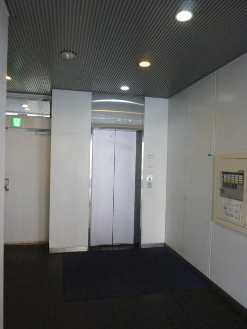 ホール①