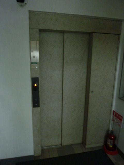 横塚ビルホール①