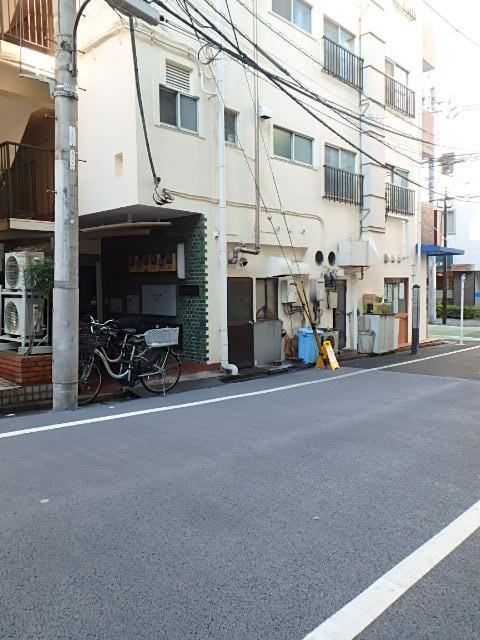 近藤ビル　別館エントランス①