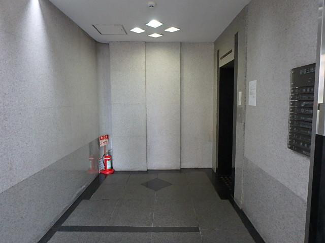 新宿土地建物第１１ビルホール①