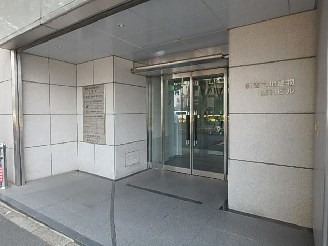 新宿土地建物第１１ビルエントランス①