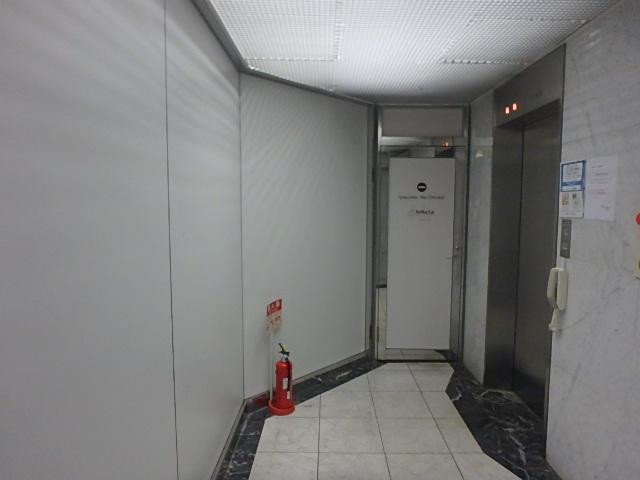 １５６御苑ビルホール①