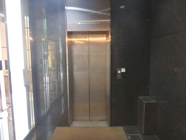 ホール②