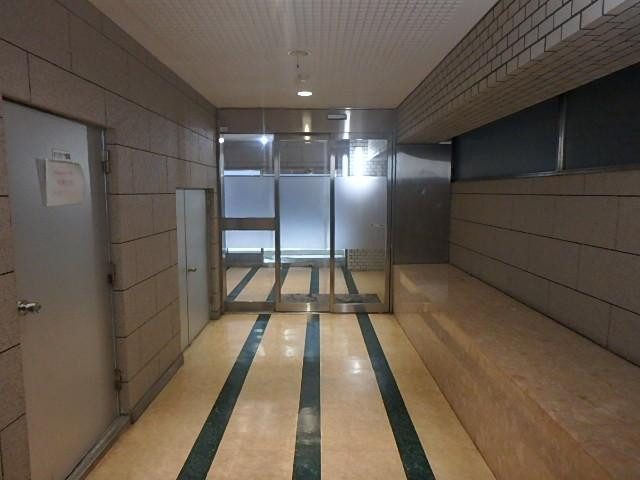 ホール④
