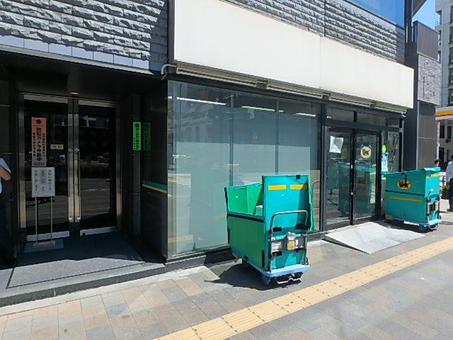 ＭＡＴＳＵＤＡビルエントランス①