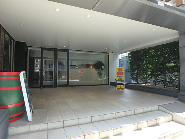 エルプリメント新宿エントランス②