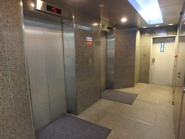 ホール②