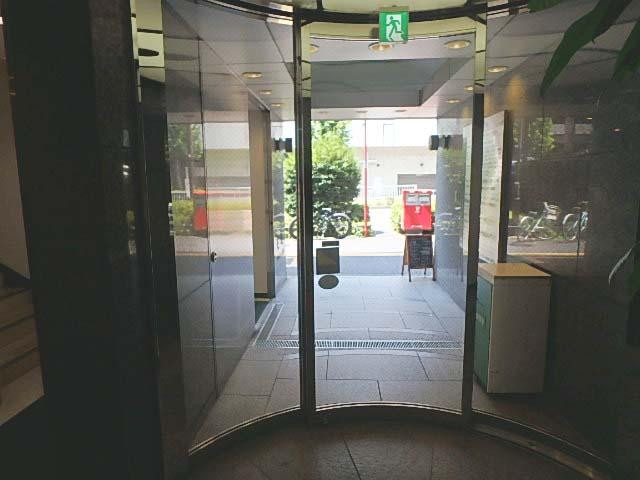 ホール③