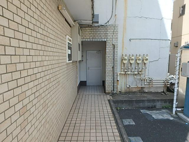 新宿第２松喜ビルエントランス③