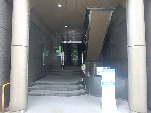 新宿小川ビルエントランス②